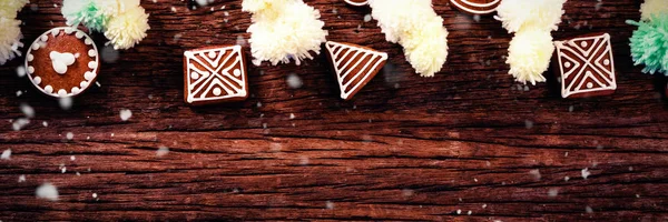 Varias galletas de Navidad y decoraciones —  Fotos de Stock