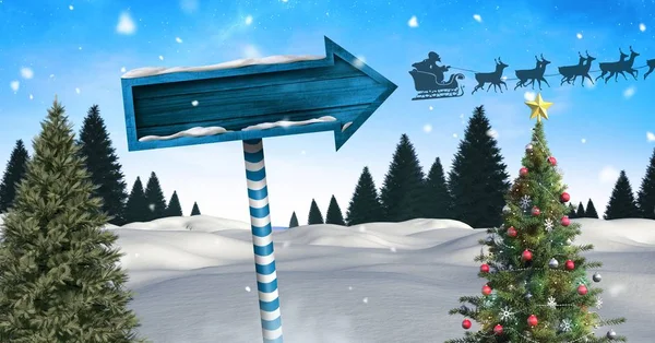 Drogowskaz w krajobraz zima Boże Narodzenie — Zdjęcie stockowe