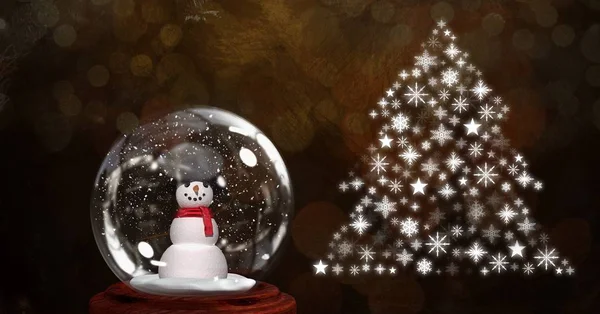 Χιονάνθρωπος χιόνι υδρόγειο και νιφάδα χιονιού χριστουγεννιάτικο δέντρο μοτίβο σχήμα — Φωτογραφία Αρχείου