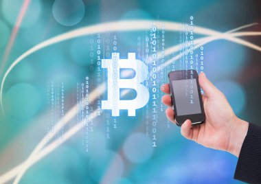 Bitcoin simgesi arayüzü ve el telefon tutarak