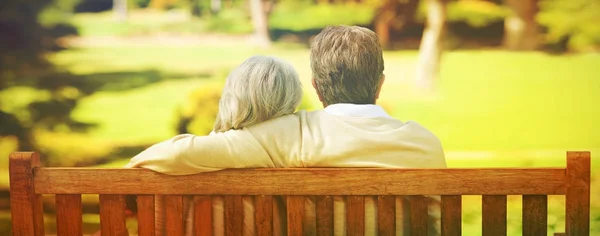 Älskare Bänken Parken — Stockfoto