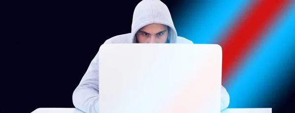 Ernstige Inbreker Hacken Laptop — Stockfoto
