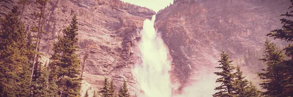 Cachoeira Floresta Pedra — Fotografia de Stock
