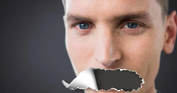 男の口の中に破れた紙とデジタル合成 — ストック写真