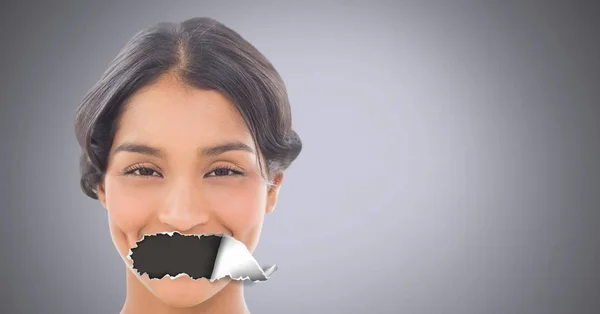 Ψηφιακός Σύνθετος Γυναίκας Σκισμένο Χαρτί Στο Στόμα — Φωτογραφία Αρχείου