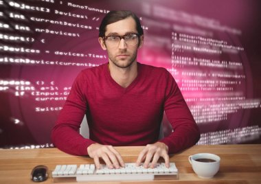 Kodlama metin yazarak adamın dijital bileşik