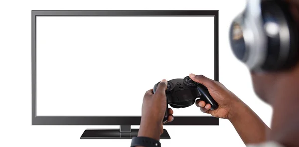 Muž Hraje Videohry Proti Bílému Pozadí Proti Detail Prázdné Počítačového — Stock fotografie