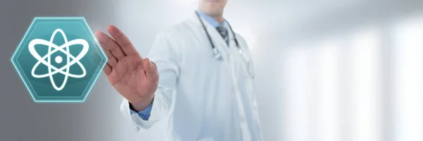 Цифровой Состав Руки Доктора Взаимодействующий Интерфейсом Шестиугольника Медицинской Науки — стоковое фото