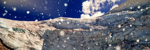 Снег Падает Ледник Скалистой Горе — стоковое фото