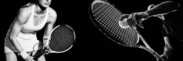 Tennisspielerin Vor Schwarzem Hintergrund — Stockfoto