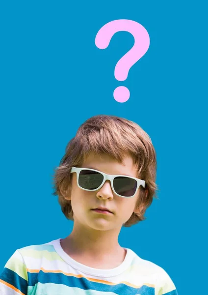 Digital Komposit Kid Solglasögon Med Funky Cool Frågetecken — Stockfoto