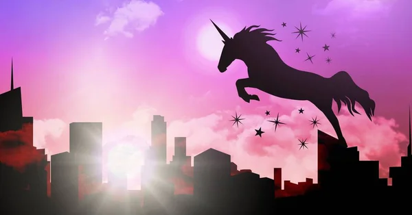 Compuesto Digital Silueta Unicornio Saltando Sobre Ciudad — Foto de Stock