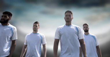 Gökyüzü ile spor futbol takımının dijital bileşik