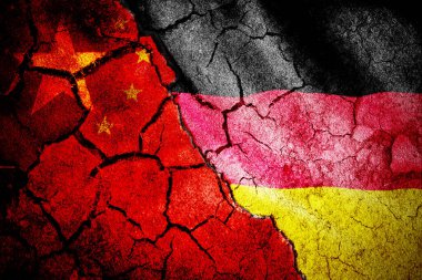 Dijital olarak üretilen Alman ulusal bayrağı Çin bayrağına karşı