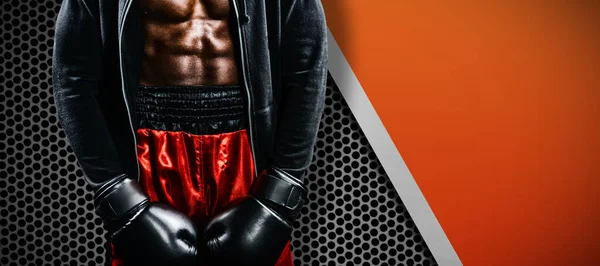 Boxer Posando Após Falha Contra Textura Metal Preto — Fotografia de Stock