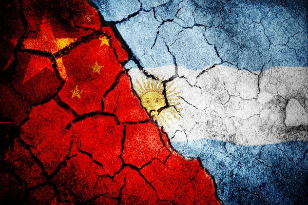 中国国旗の閉鎖に反対するアルゼンチン国旗 — ストック写真