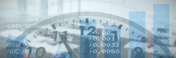 Countdown Bis Mitternacht Auf Uhr Gegen Blaue Daten — Stockfoto