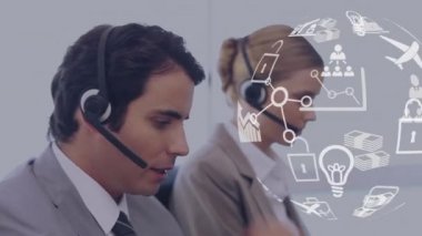 Arka planda meşgul ofis ile iş ağı simgelerinin dönen küresel animasyonu