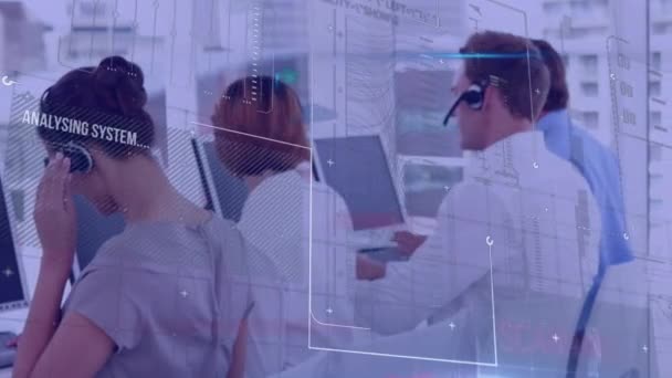 Animation d'un réseau mobile de connexions avec des employés de bureau occupés portant des écouteurs de téléphone se tournant vers la caméra souriant en arrière-plan 