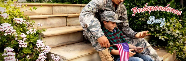 Jour Indépendance Contre Soldat Avec Fils — Photo