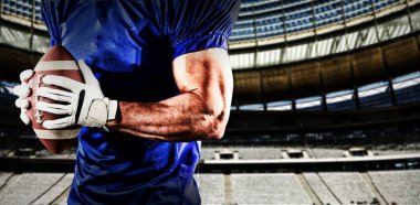 Stadyumda güneşli bir günde rugby gol sonrası karşı Amerikan Futbolcu