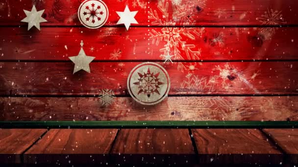 Animace Zimní Scenérie Padajícími Sněhovými Vločkami Vánoční Ozdoby Červených Dřevěných — Stock video