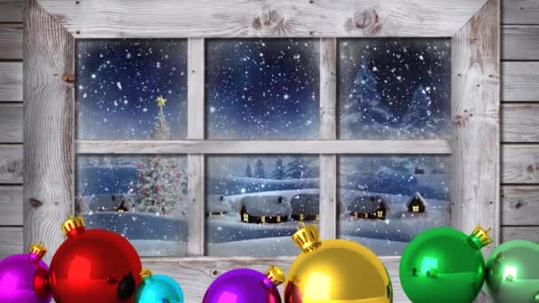 透过窗户看到乡间飘落着雪花的冬季风景 圣诞树和前景光明的带着圣诞彩灯的房屋的动画 — 图库视频影像