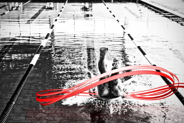 Diseño Línea Gris Contra Inmersión Del Nadador Piscina —  Fotos de Stock