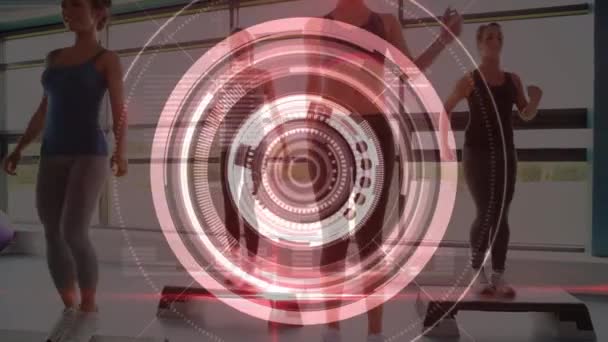 Анимация Точечного Сканирования Аналитики Группой Женщин Фоне Занятий Тренажерном Зале — стоковое видео