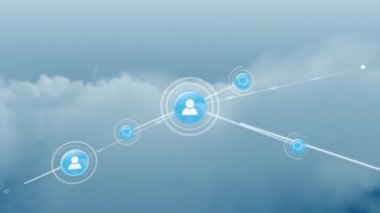 Arkadaki mavi gökyüzünden geçen bulutların üzerinde hareket eden bağlantılar ve simgeler ağının canlandırılması. 