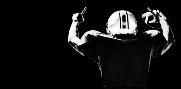 Американский Футболист Изолирован Черном Фоне — стоковое фото