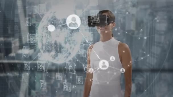 Animation Network Connections People Icons Businesswoman Wearing Virtual Reality Headset — Stock Video