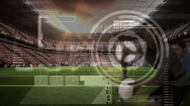 Arka plandaki bir spor stadyumunda oynanan ragbi maçında iki erkek ragbi oyuncusuyla veri işleme ve istatistik kaydı animasyonu. Küresel spor ve teknoloji istatistikleri veri işleme kavramı dijital bileşimi.
