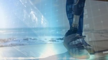 Arka planda duran protez bacaklı engelli bir insanla veri işleme ve istatistik kaydı animasyonu. 