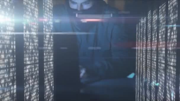 Animatie Van Mens Een Masker Hacken Laptop Computer Gegevensverwerking Digitale — Stockvideo