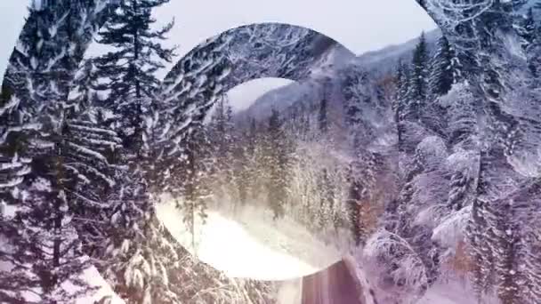Animation de cercles de verre miroir concentriques se déplaçant en boucle transparente en répétition sur la scène hivernale à la campagne avec des arbres recouverts de neige en arrière-plan .