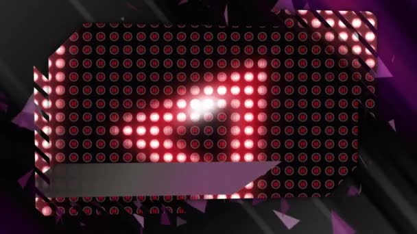 背景にデジタルディスプレイの赤い光るライトの複数の行の上に抽象的なグラデーション色の図形のアニメーション — ストック動画
