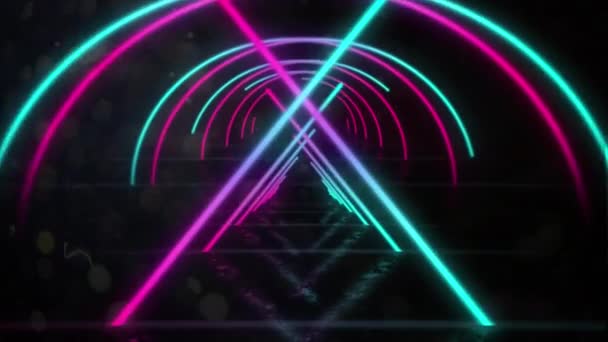 Animation Des Tunnels Aus Neonleuchtend Hellem Geometrischem Dreieck Und Bogenkonturen — Stockvideo