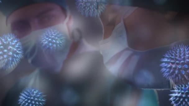 Makro Coronavirus Covid Hücrelerinin Yüz Maskesi Takan Erkek Kadın Doktorların — Stok video
