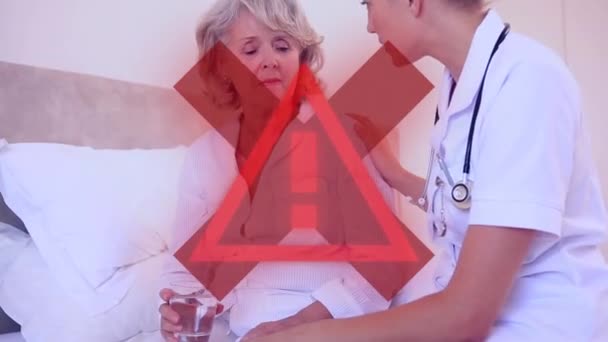 Animação Triângulo Vermelho Cruz Vermelha Coronavírus Covid Espalhando Sobre Médicos — Vídeo de Stock