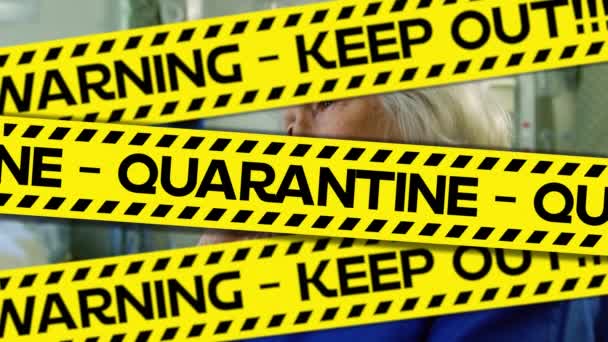 Animation Der Worte Keep Out Quarantine Schwarzen Buchstaben Auf Gelbem — Stockvideo