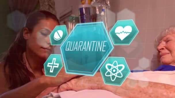 Beyaz Coronavirus Covid Ile Karantina Sözcüğünün Arka Planda Yatan Yaşlı — Stok video