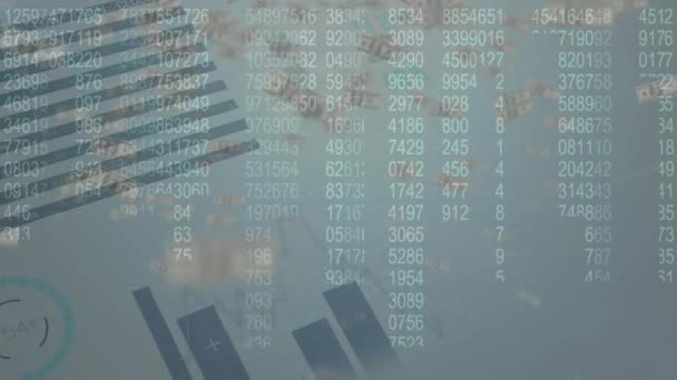 Animation des billets en dollars américains flottant, traitement des données et enregistrement des statistiques, chiffres allant et venant en arrière-plan . 