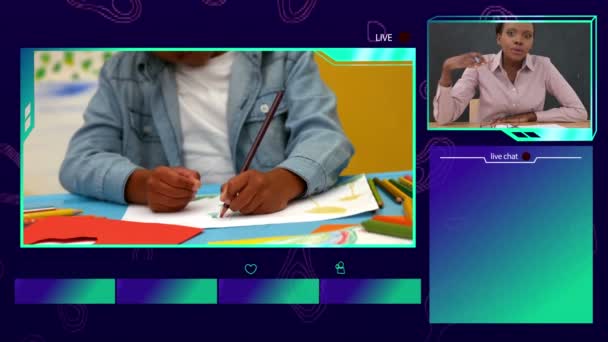 女の子と女性教師のアニメーションは 青い枠で ノートに書いて オンラインライブレッスンを持っています 隔離ロックダウンデジタル複合体における社会的距離と自己分離 — ストック動画