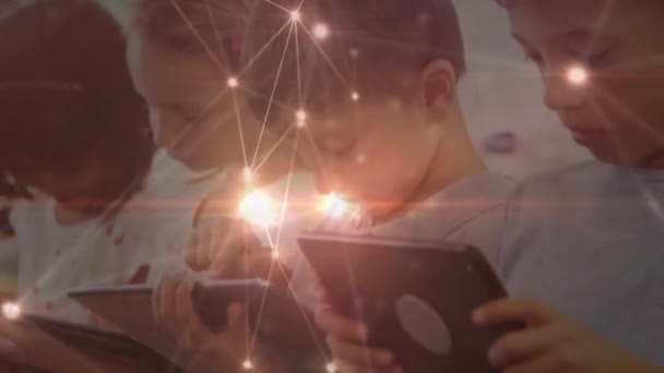 Animation d'enfants utilisant des tablettes numériques sur un réseau de points connectés en arrière-plan .