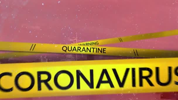 Sarı Bantta Yazılmış Coronavirus Uyarı Karantina Kelimelerinin Animasyonu Arka Planda — Stok video