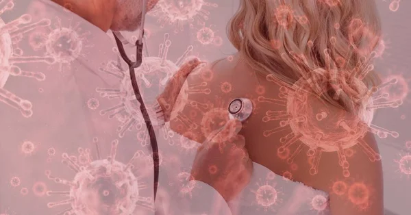 Цифрова Ілюстрація Лікаря Який Досліджує Пацієнта Над Макрокоронавірусом Covid Клітини — стокове фото
