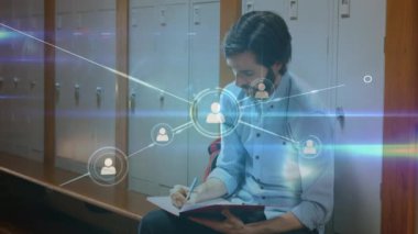 Erkek öğrencilerin notlar alması ve Coronavirus Covid-19 'un yayılması üzerine kurulan bağlantılar..