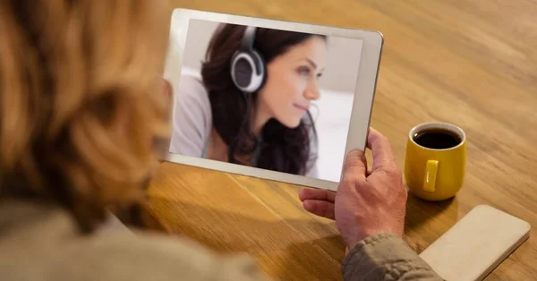 Woman Having Video Meeting Interacting Online Caucasian Woman Wearing Headphones — Stock Photo, Image