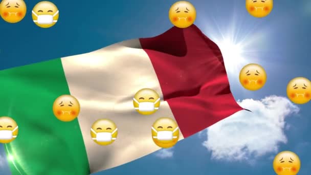 イタリアの国旗が太陽の光を振って浮かぶ絵文字のアニメーション 雲が浮かぶ 世界的なパンデミックコロナウイルスCovid 19感染症の概念をデジタルで生成 — ストック動画